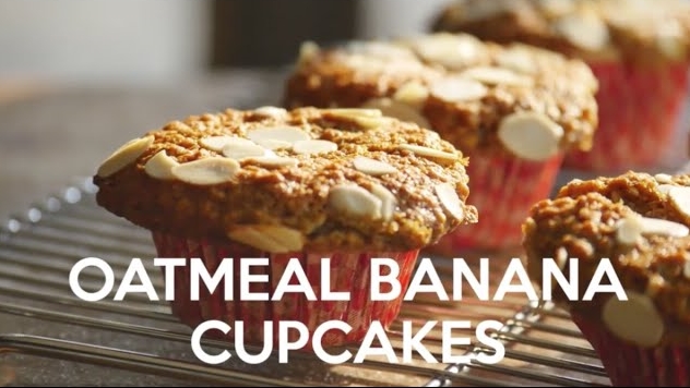 OATMEAL BANANA CUPCAKES